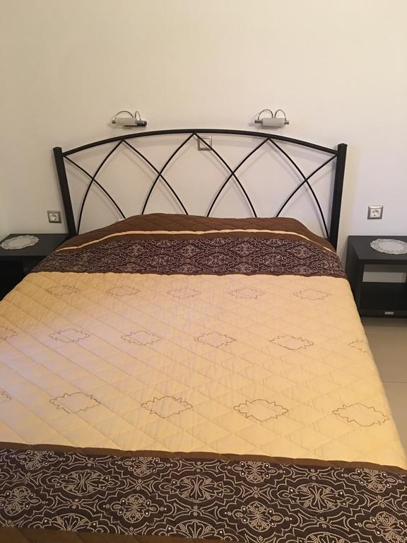 Vicky Rooms Паралия Дионисиу Екстериор снимка